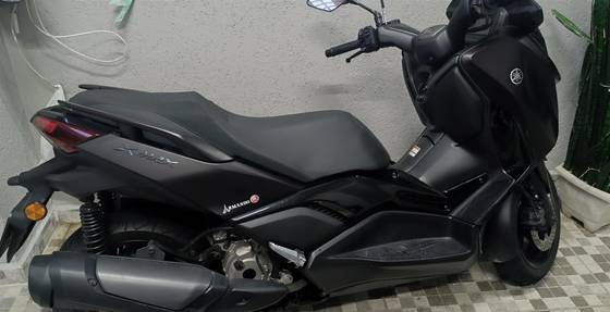 YAMAHA XMAX 300 CONNECTED ABS 